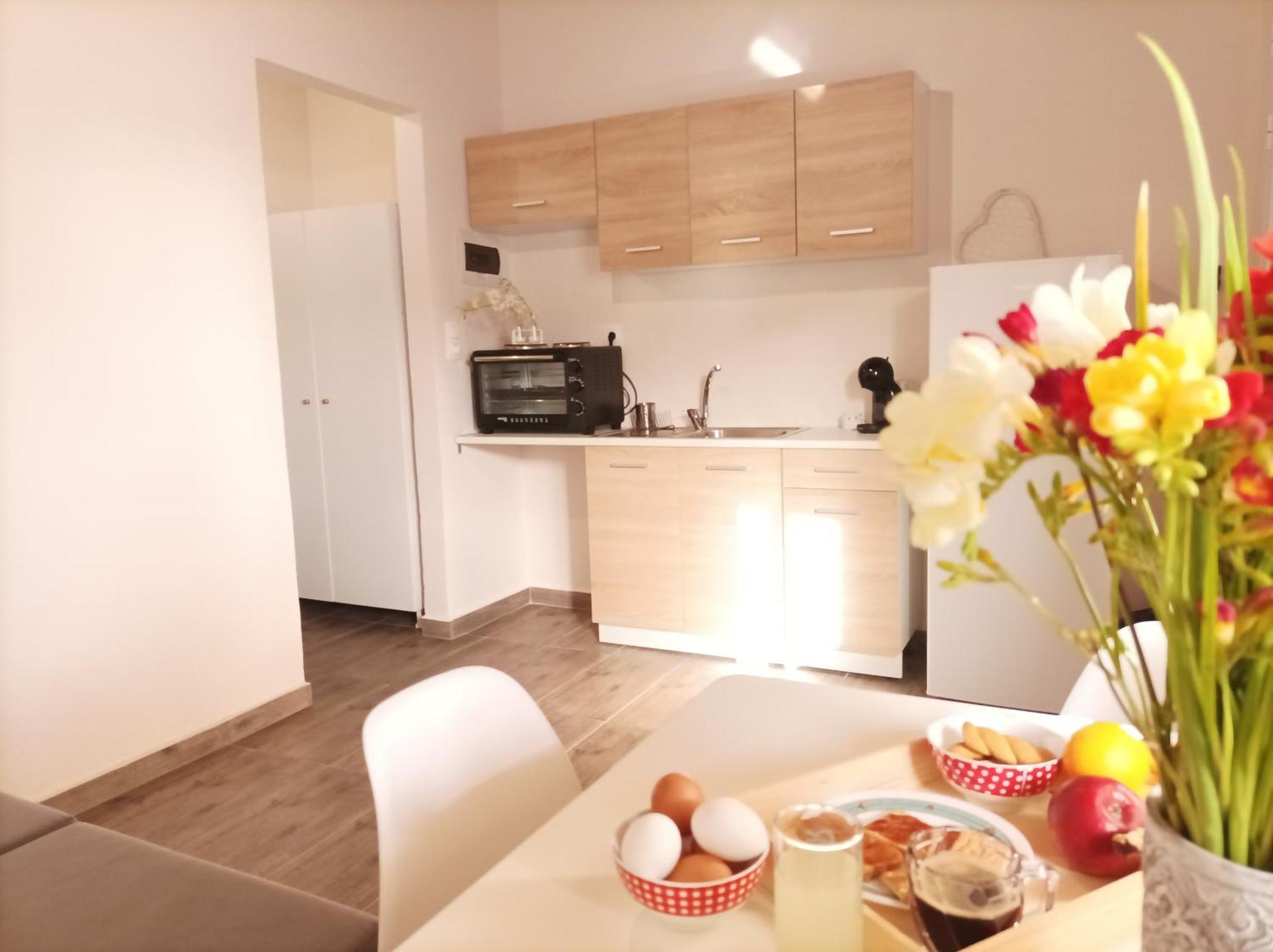 V&E'S Apartments Pigadhia  Extérieur photo